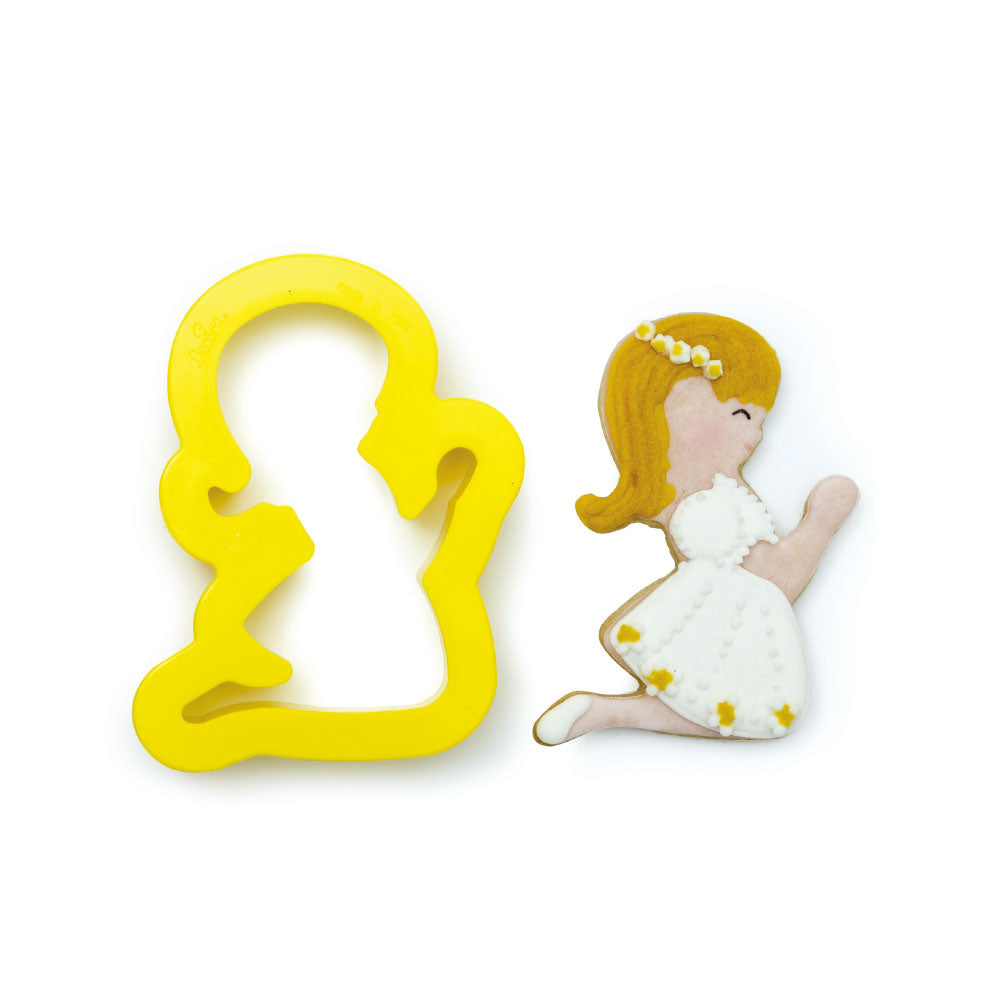 CORTA GALLETA COMUNION NIÑA DECORA