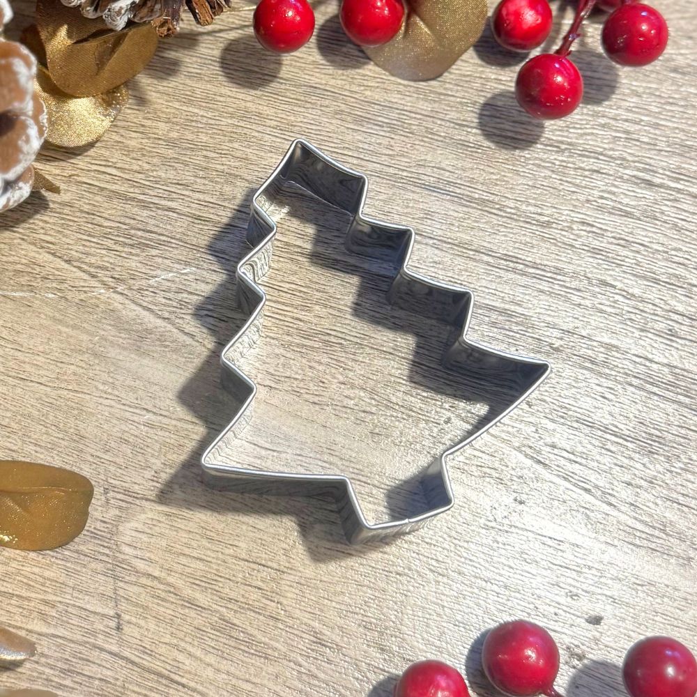 CORTA GALLETA ARBOL NAVIDAD F 6,2X7,6 CM A059