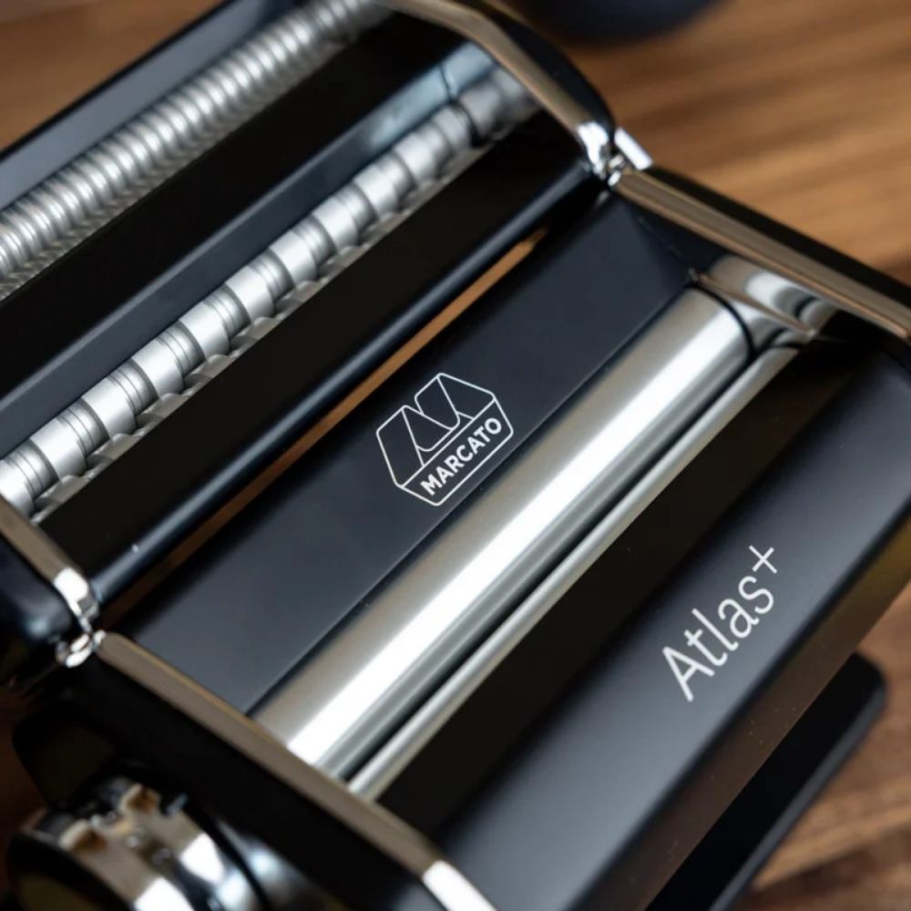 MAQUINA PARA PASTAS ATLAS 150 PLUS NEGRA MARCATO