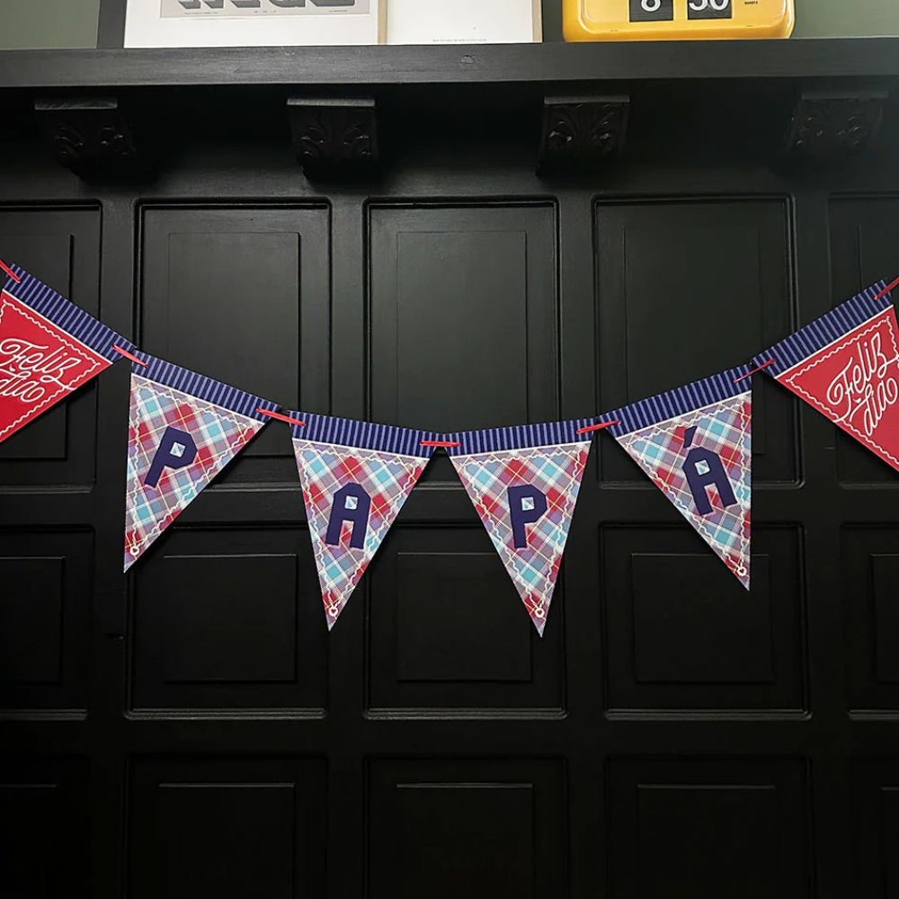 BANDERIN TRIANGULAR FELIZ DIA PAPA INDIGO DE PAPEL