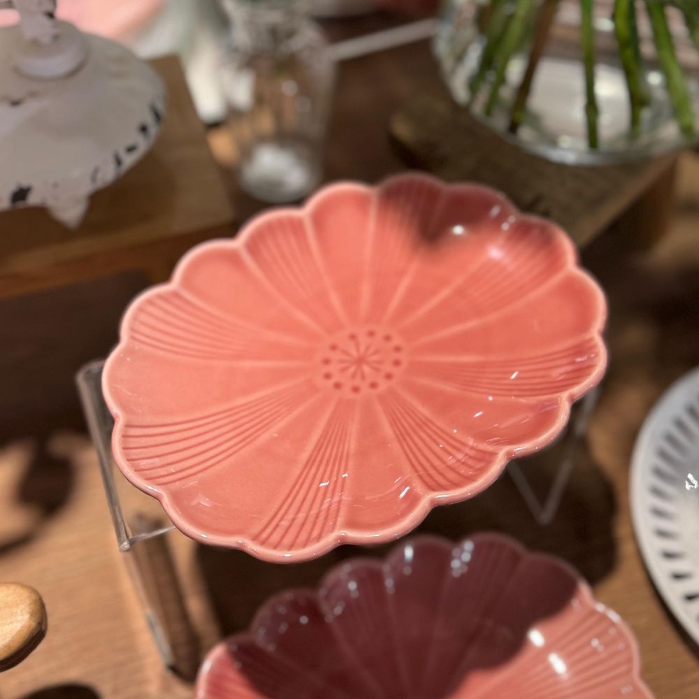 PLATO PLANO FLOR OVALADO FUCSIA 20X14,5X3 CM
