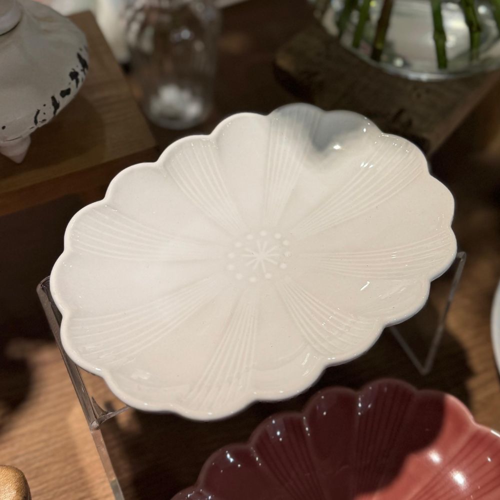 PLATO PLANO FLOR OVALADO BLANCO 20X14,5X3 CM